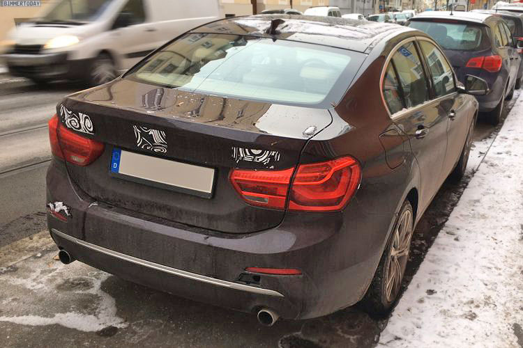 BMW, BMW 1 Series Sedan German spy shot 2017: BMW 1 Series Sedan Tertangkap Tanpa Kamuflase di Munich. Segera Meluncur?
