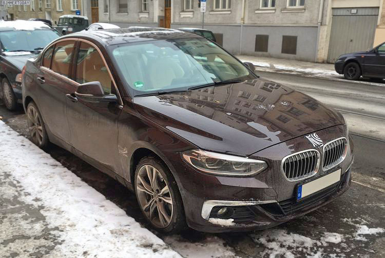 BMW, BMW 1 Series Sedan Germany spy shot 2017: BMW 1 Series Sedan Tertangkap Tanpa Kamuflase di Munich. Segera Meluncur?