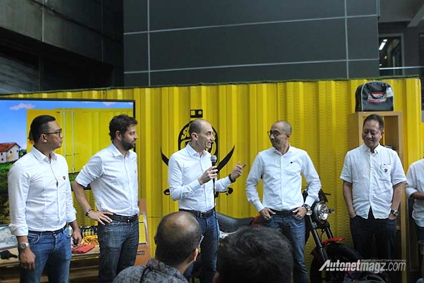 Ducati, Claudio Domenicali CEO Ducati di showroom Ducati Indonesia: CEO Ducati Datang ke Ducati Flagship Showroom Indonesia