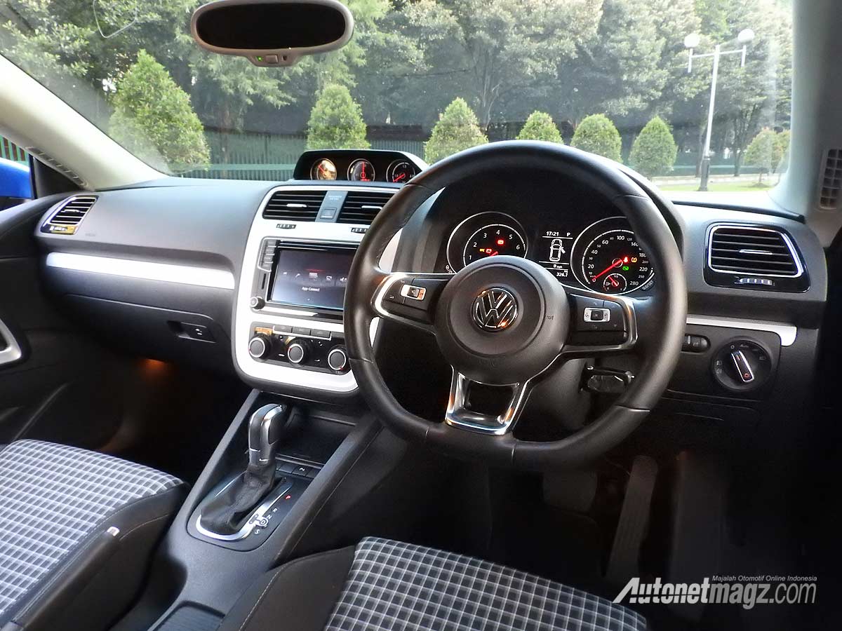 Mobil Baru, Interior VW Scirocco 2017 Indonesia: Volkswagen Scirocco 2017 Review : Daily Use Head-Turner