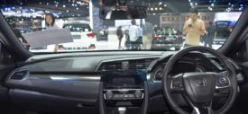 2017-Honda-Civic-Hatchback-side-at-the-BIMS-2017