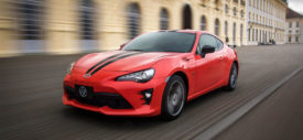 2017-Toyota-86-860-Special-Edition-rear-three-quarter-in-motion