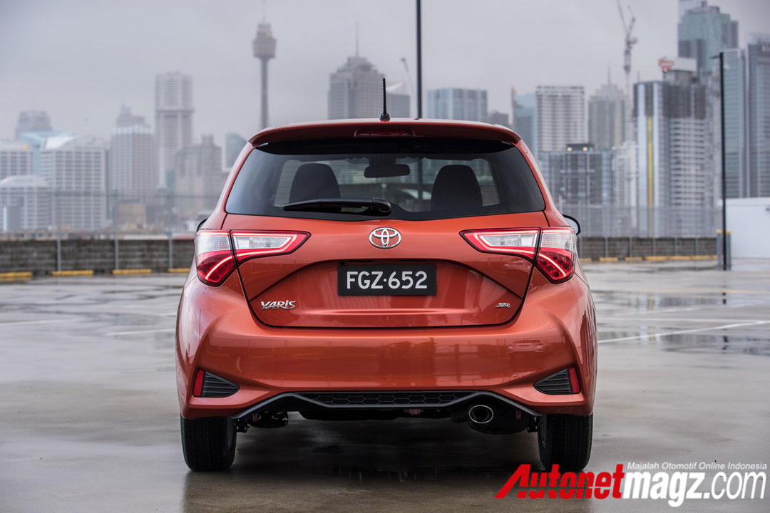 Merek Mobil, 2017-toyota-yaris-sr-australia-4: Yaris Facelift 2017 Telah Tiba di Australia, Indonesia Menyusul?
