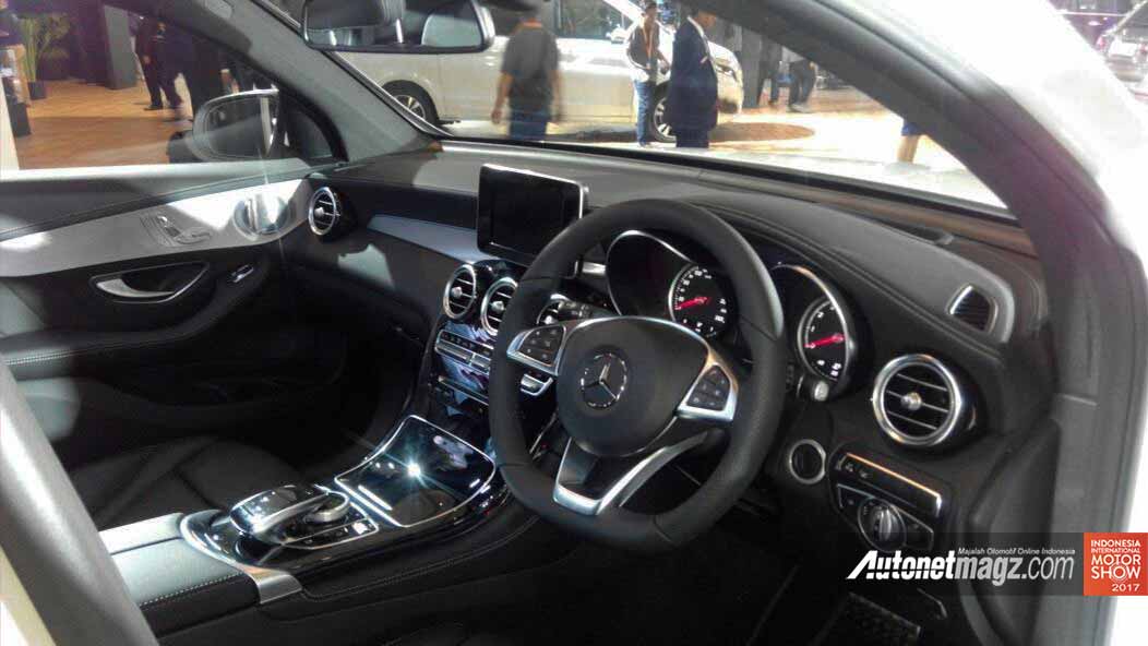 IIMS 2017, mercedes-glc-coupe-2017-iims-interior: IIMS 2017 : Mercedes Benz GLC 300 Coupé 4-Matic Resmi Mengaspal di Indonesia