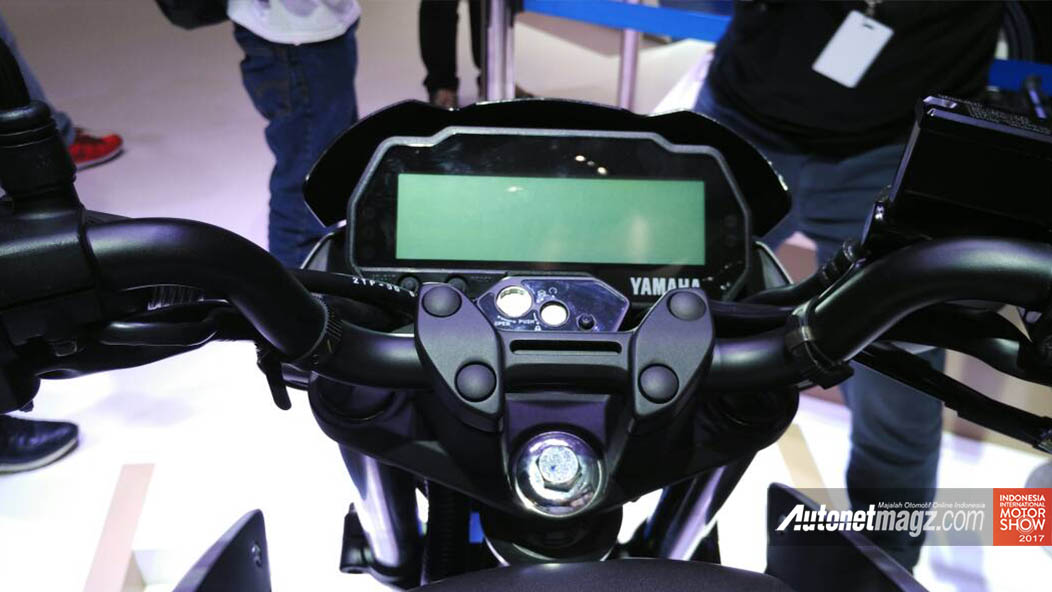 Berita, stang dan speedometer digital New Yamaha V-Ixion 2017: IIMS 2017 : New Yamaha V-ixion 2017 Punya Mesin Canggih, Bentuknya?