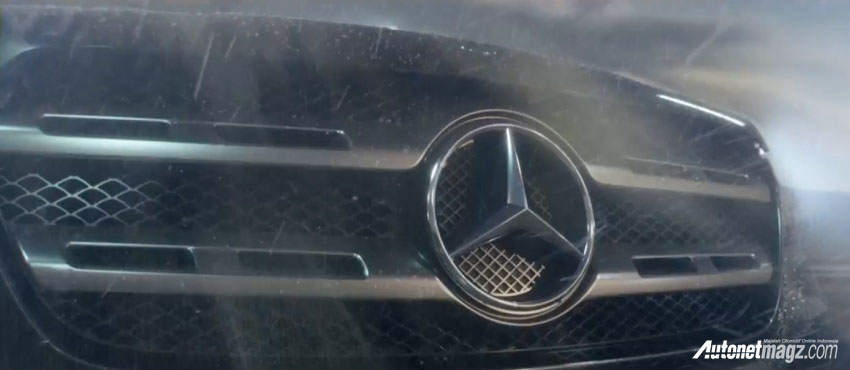 Berita, Mercedes-Benz X-Class grille: Pick Up Mercedes Benz X-Class Akan Meluncur 18 Juli