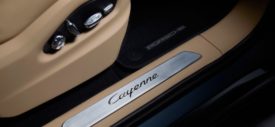Porsche-Cayenne-7