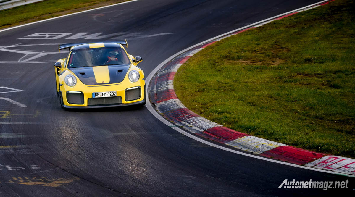 International, porsche 911 gt2 rs nurburgring lap time: Lord of The Ring : Porsche 911 GT2 RS Catat Waktu 6 Menit 47 Detik!