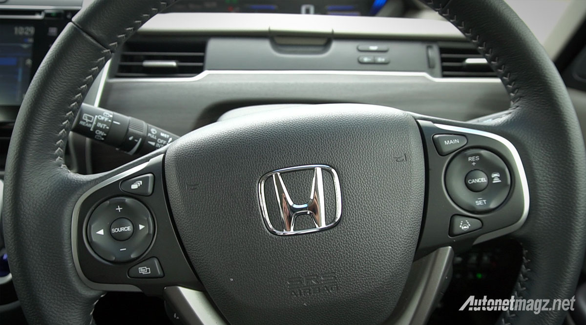 First Impression Review Honda Freed Hybrid 2017 JDM Spec AutonetMagz