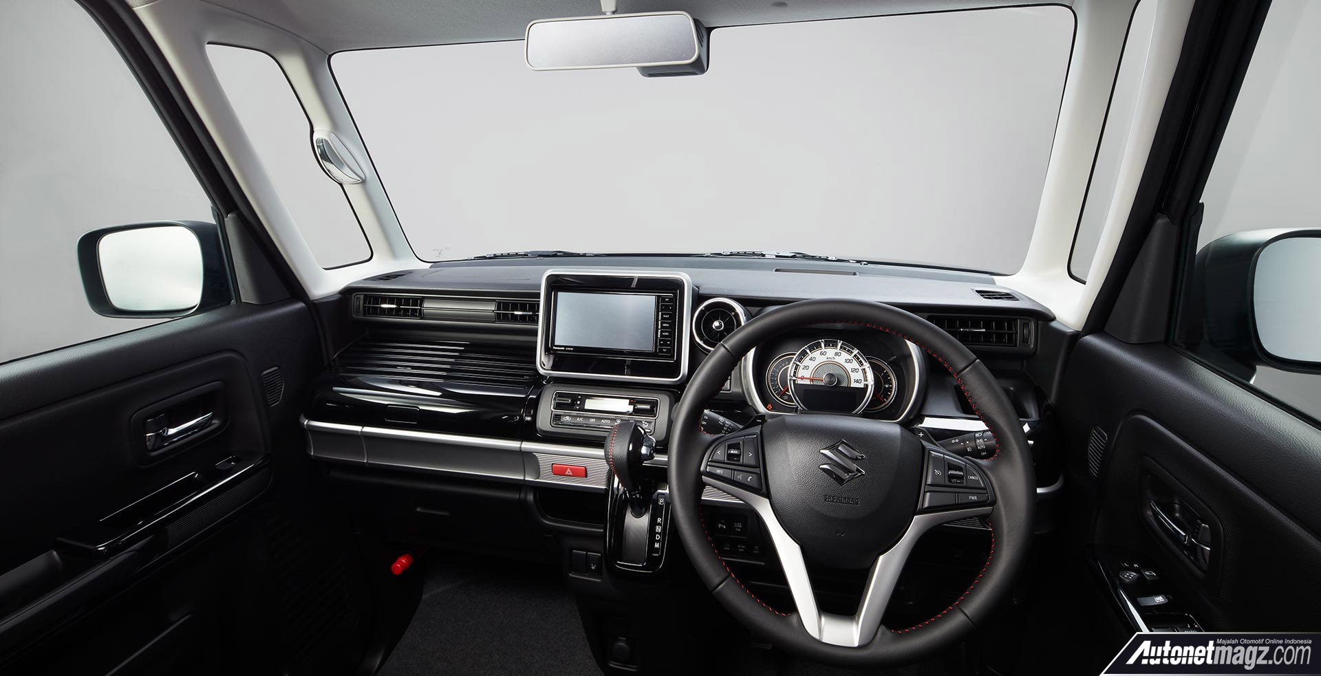 Berita, interior New Suzuki Spacia Custom: New Suzuki Spacia Custom Dirilis di Jepang, Kei Car Cakep