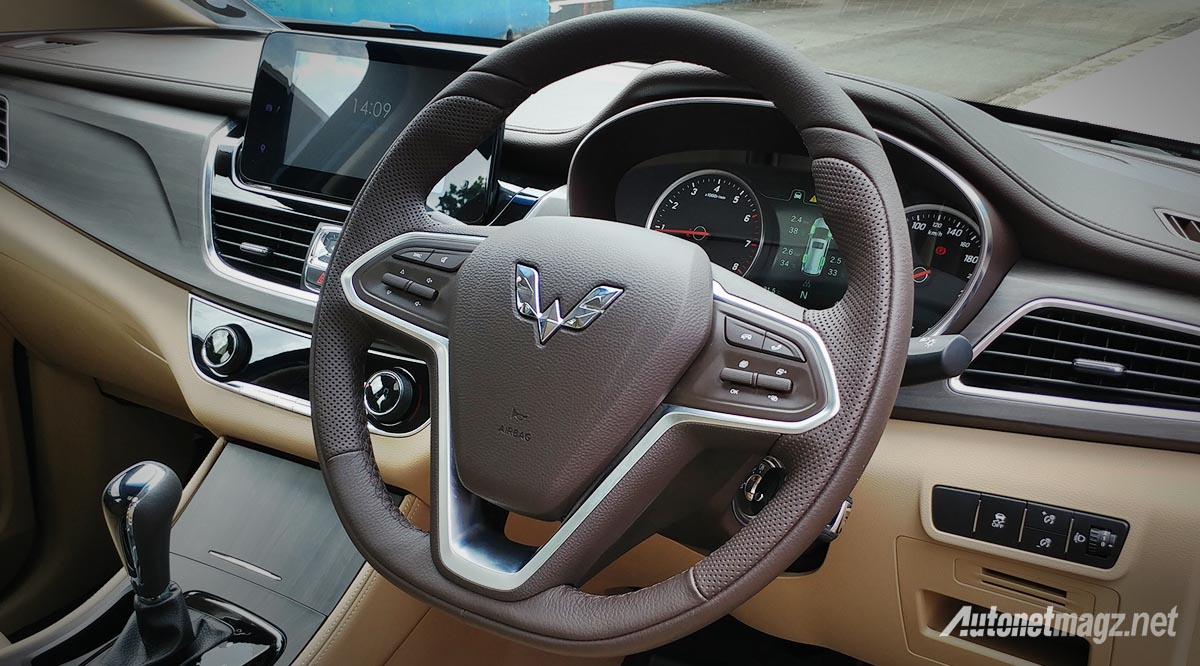 Mobil Baru, wuling cortez 2018 steering wheel setir: Wuling Cortez 2018 Review : Bukan Gertakan Sambal Belaka!