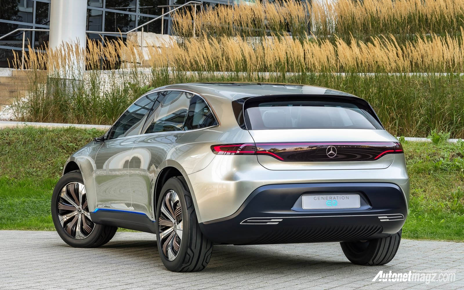 Berita, Mercedes-Benz Generation EQ Concept sisi belakang: Daimler Akan Buka Pabrik Baru Lagi Bersama BAIC