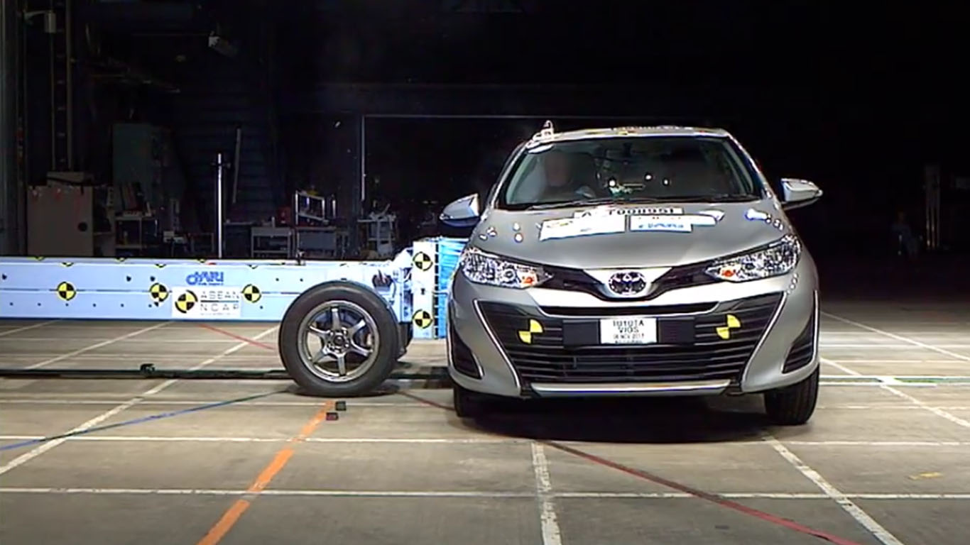 International, hasil tes tabrak toyota vios asean ncap: Toyota Yaris Ativ Raih 5 Bintang dari ASEAN NCAP