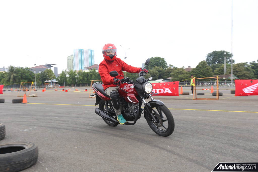 Berita, testride Honda CB150 Verza: Honda CB150 Verza Diluncurkan, Harganya 19 Jutaan!