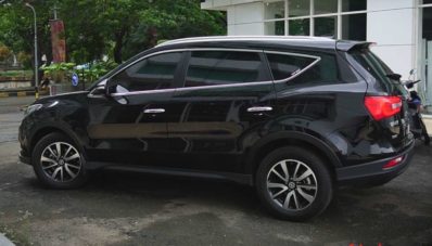 DFSK Glory 580 Akan Dijual Dalam Dua Trim, Mulai 245 Jutaan! DFSK Glory 580 Akan Dijual Dalam Dua Trim, Mulai 245 Jutaan!