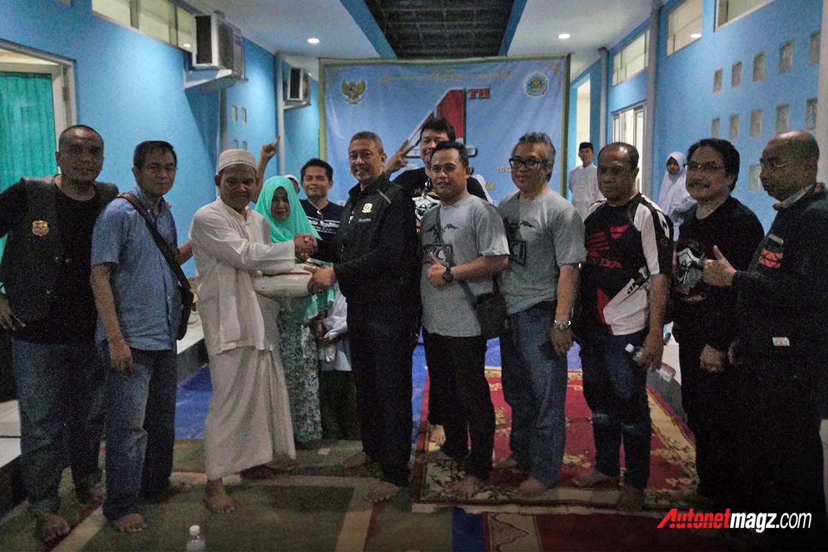 Honda, Klub-motor-Honda-Rebel-beri-santunan-ke-Yayasan-panti-asuhan-Alifa-Aulia: Honda Rebel Community Indonesia Ngabuburide Kunjungi Panti Asuhan