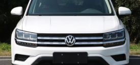 Volkswagen Tharu belakang
