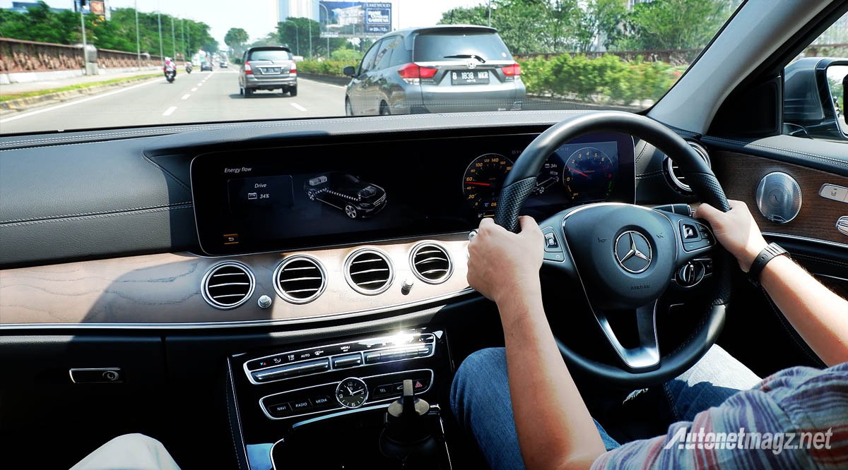 Mercedes-Benz, sistem hybrid mercedes benz indonesia: Product Expert Mercedes-Benz : Supir di Indonesia Kurang Aktif dan Minim Minat Belajar