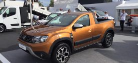 Romturingia Dacia Duster UTE Pickup bak