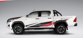 Spesifikasi Toyota Hilux GR Sport