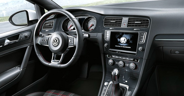 Mobil Baru, Golf GTI Dashboard: VW Golf GTI Mk7 Akan Diluncurkan DI Geneva