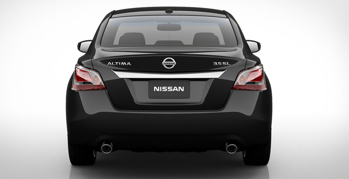 Nissan Teana Belakang