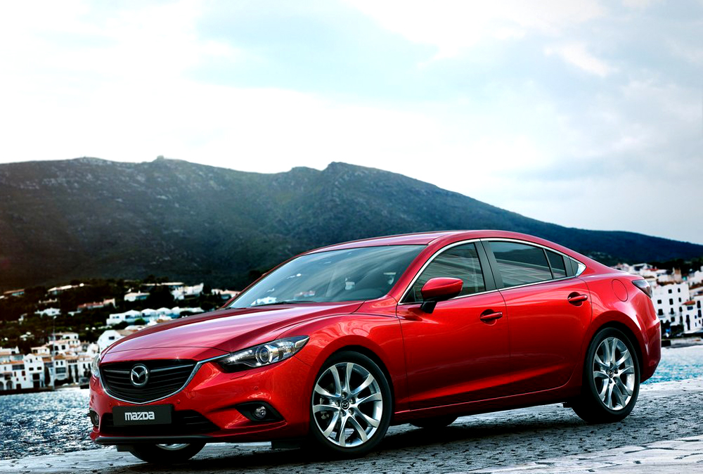 Mazda, 2013 Mazda 6 Sedan Red: Mazda 6 Siap Diluncurkan di Indonesia