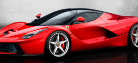 Ferrari LaFerrari belakang