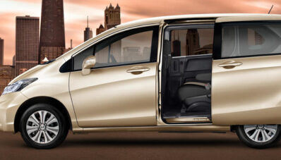 Honda Freed 2013 Mendapatkan Facelift dan Double Blower