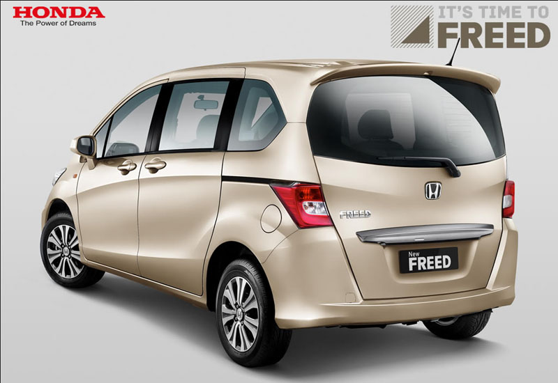 Honda, Honda Freed 2013 belakang: Honda Freed 2013 Mendapatkan Facelift dan Double Blower
