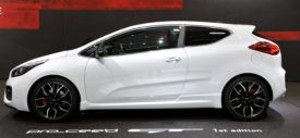 Kia ProCeed GT interior