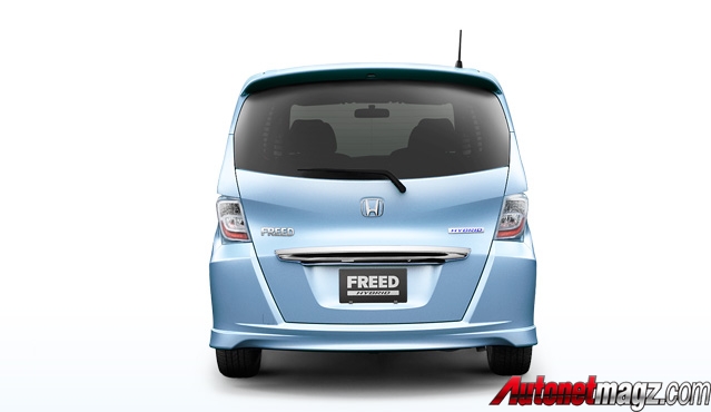 Honda, Honda Freed Hybrid buntut: Honda Freed Hybrid Hadir di Jepang
