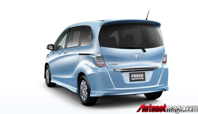 Honda  Freed Hybrid  foto AutonetMagz Review Mobil  dan 