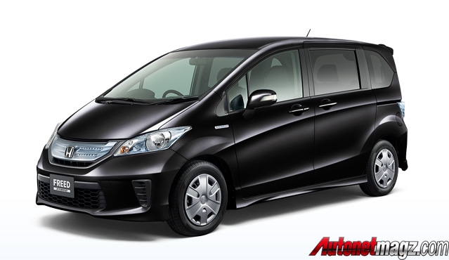 Honda, Honda Freed Hybrid hitam: Honda Freed Hybrid Hadir di Jepang