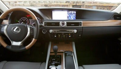 Ini Dia 10 Mobil Dengan Interior Terbaik di Dunia Ini Dia 10 Mobil Dengan Interior Terbaik di Dunia