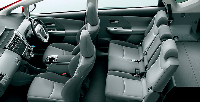 Berita, Interior Daihatsu Mebius: Daihatsu Mebius : Mobil Hybrid Baru Daihatsu Kembaran Prius