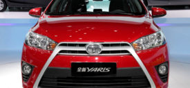 Toyota Yaris 2013 interior