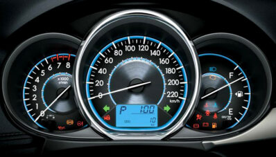 Foto Toyota Yaris 2013 Terbaru