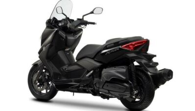 Yamaha X-Max 400, Skuter Futuristik dengan Gaya Sporty Yamaha X-Max 400, Skuter Futuristik dengan Gaya Sporty