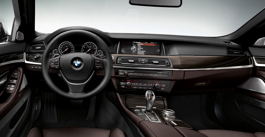 BMW, New BMW Seri 5 Facelift dashboard: New BMW Seri 5 Facelift 2013 : Nyaris Tidak Ada Bedanya!