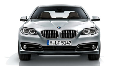 New BMW Seri 5 Facelift 2013 : Nyaris Tidak Ada Bedanya! New BMW Seri 5 Facelift 2013 : Nyaris Tidak Ada Bedanya!