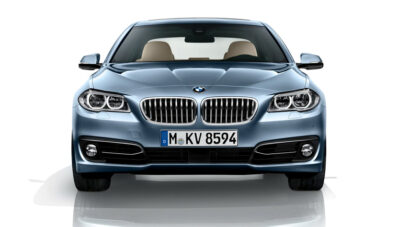 New BMW Seri 5 Facelift 2013 : Nyaris Tidak Ada Bedanya! New BMW Seri 5 Facelift 2013 : Nyaris Tidak Ada Bedanya!