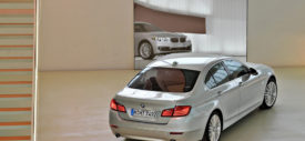 New BMW Seri 5 Facelift roof top