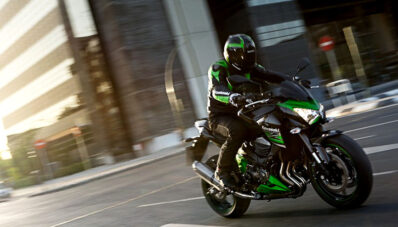 Kawasaki Z800 Diluncurkan di Indonesia!