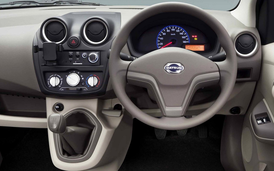 Datsun, Datsun Go dashboard: Ini Gambar Dan Spesifikasi Datsun Go!