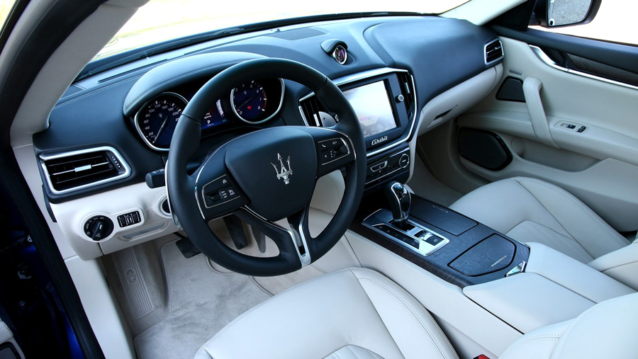 International, Maserati Ghibli cabin: Nah Ini Dia Maserati Ghibli Terbaru