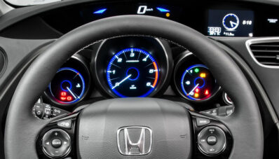 Honda Civic Tourer 2014 Modelnya Tidak Biasa Honda Civic Tourer 2014 Modelnya Tidak Biasa