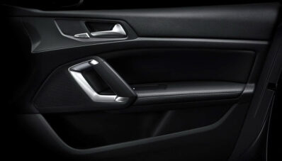 2014 Peugeot 308 : Lebih Simpel!