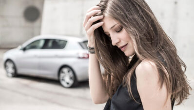 2014 Peugeot 308 : Lebih Simpel!