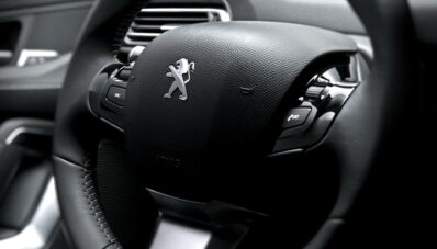 2014 Peugeot 308 : Lebih Simpel!